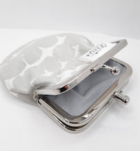 Lataa kuva Galleria-katseluun, Helmi - tuplakukkaro
